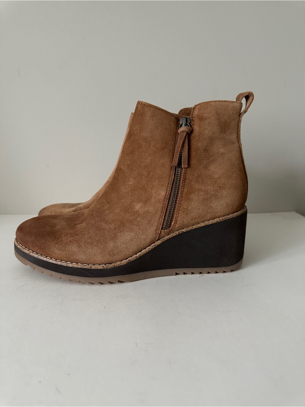 NEW Sofft Emeline Cinnamon Suede/Leather Wedge Women's Ankle Booties, Sz 9.5M